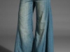 Модные женские джинсы